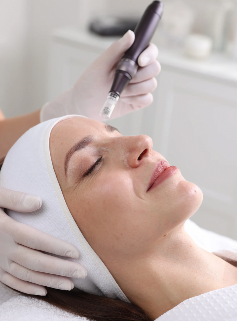Gesichtsbehandlung Microneedling